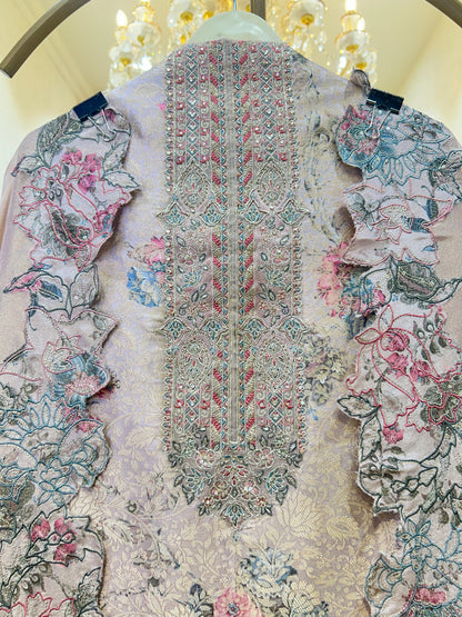 Banar Noor Suit