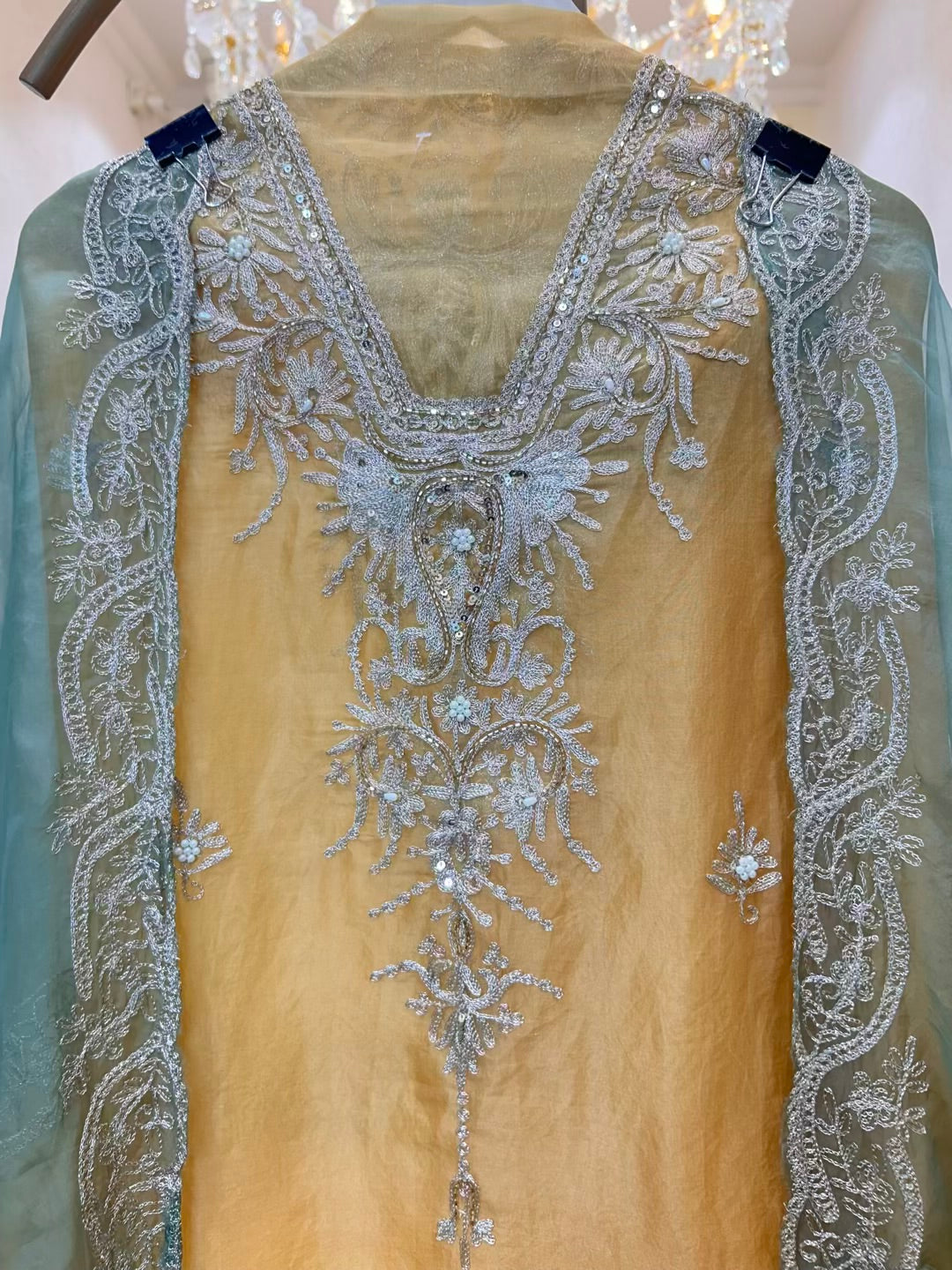 Ruhmira Haathkaar Suit (Yellow)