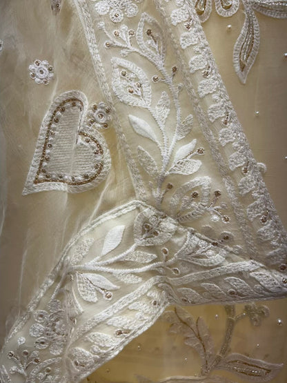 Vihana Sequin Bloom Suit (Ivory)