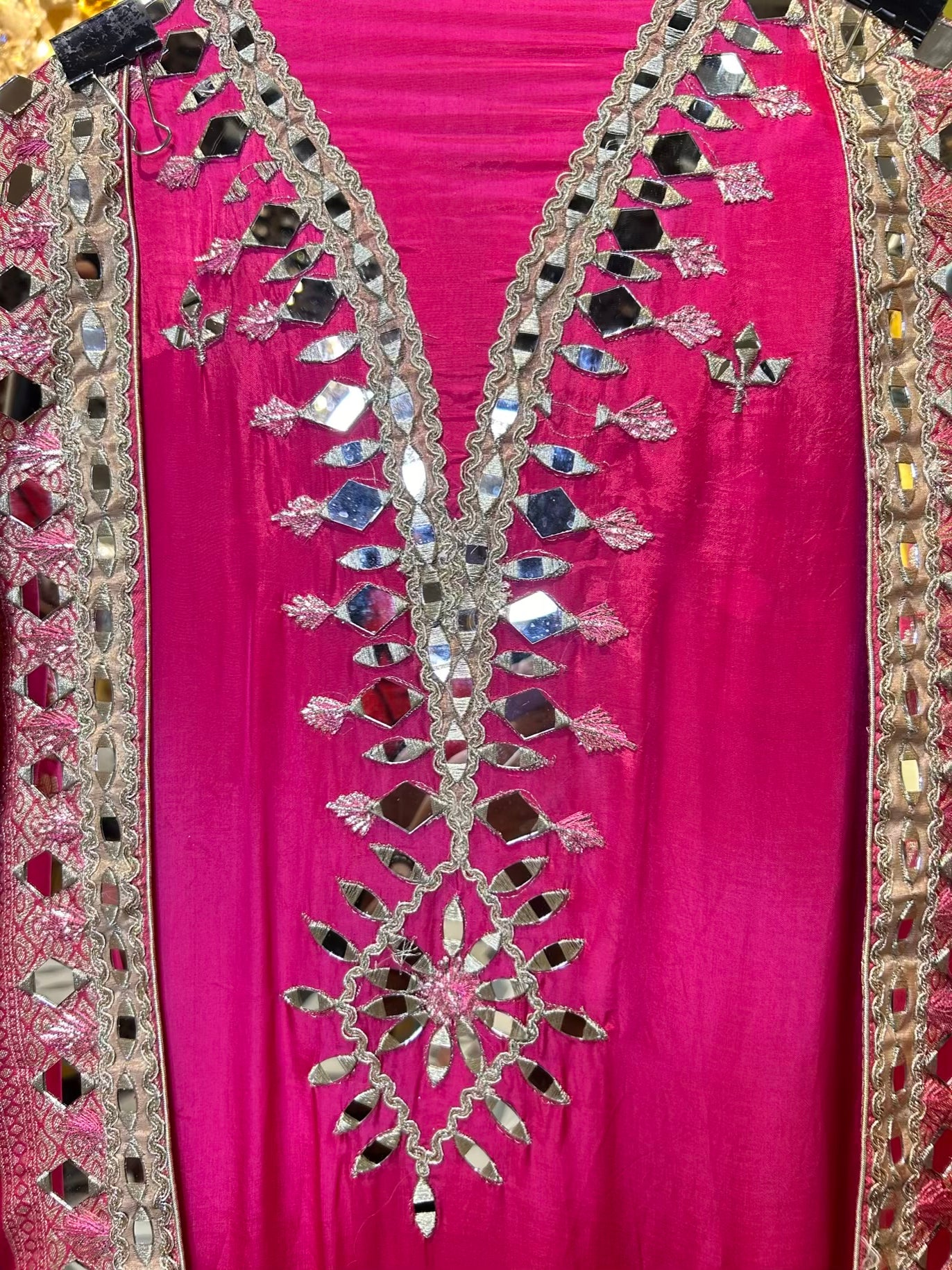 Aabroo-e-Aaina (Magenta)