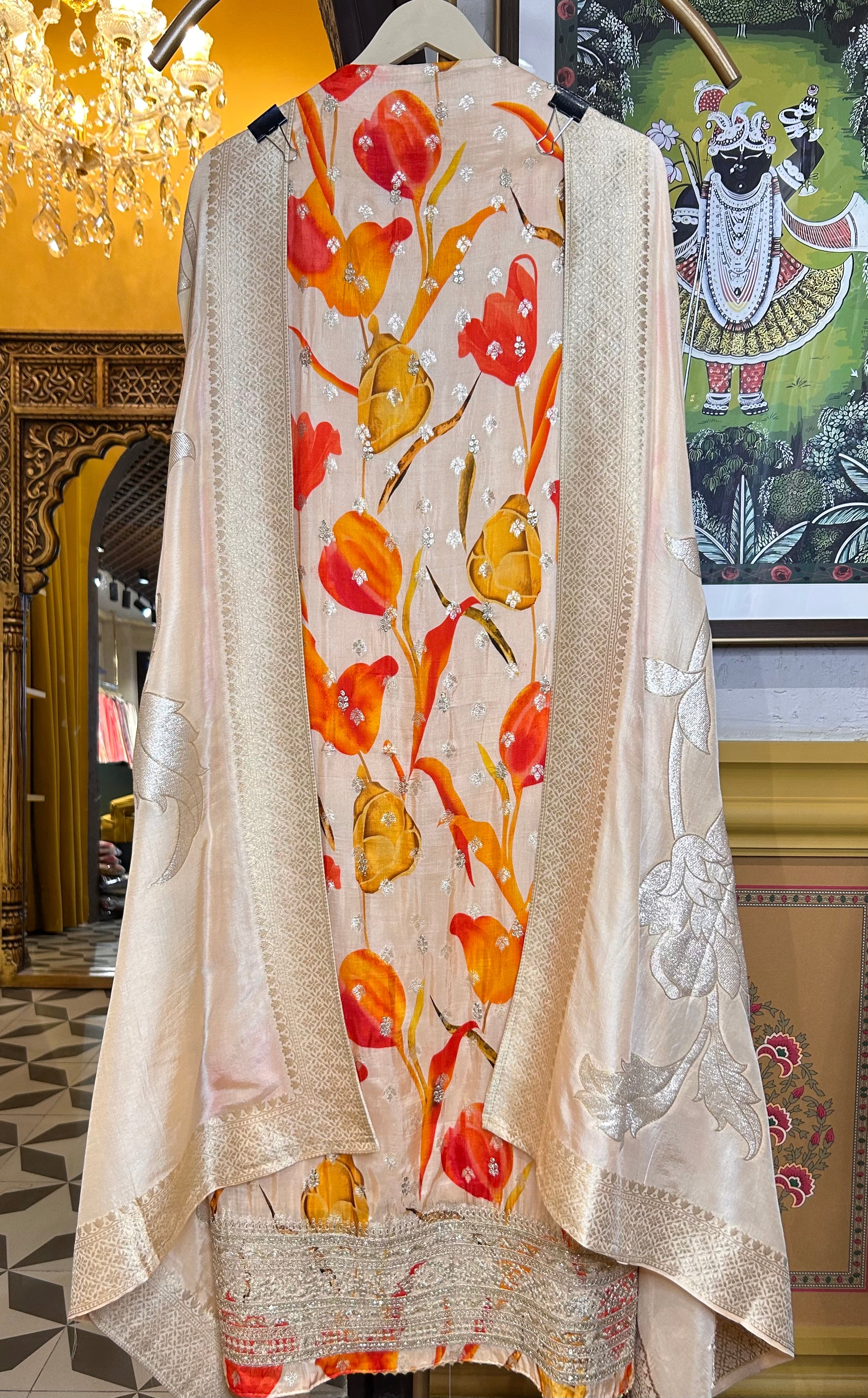 Siyaar Banarasi Suit (Ivory)