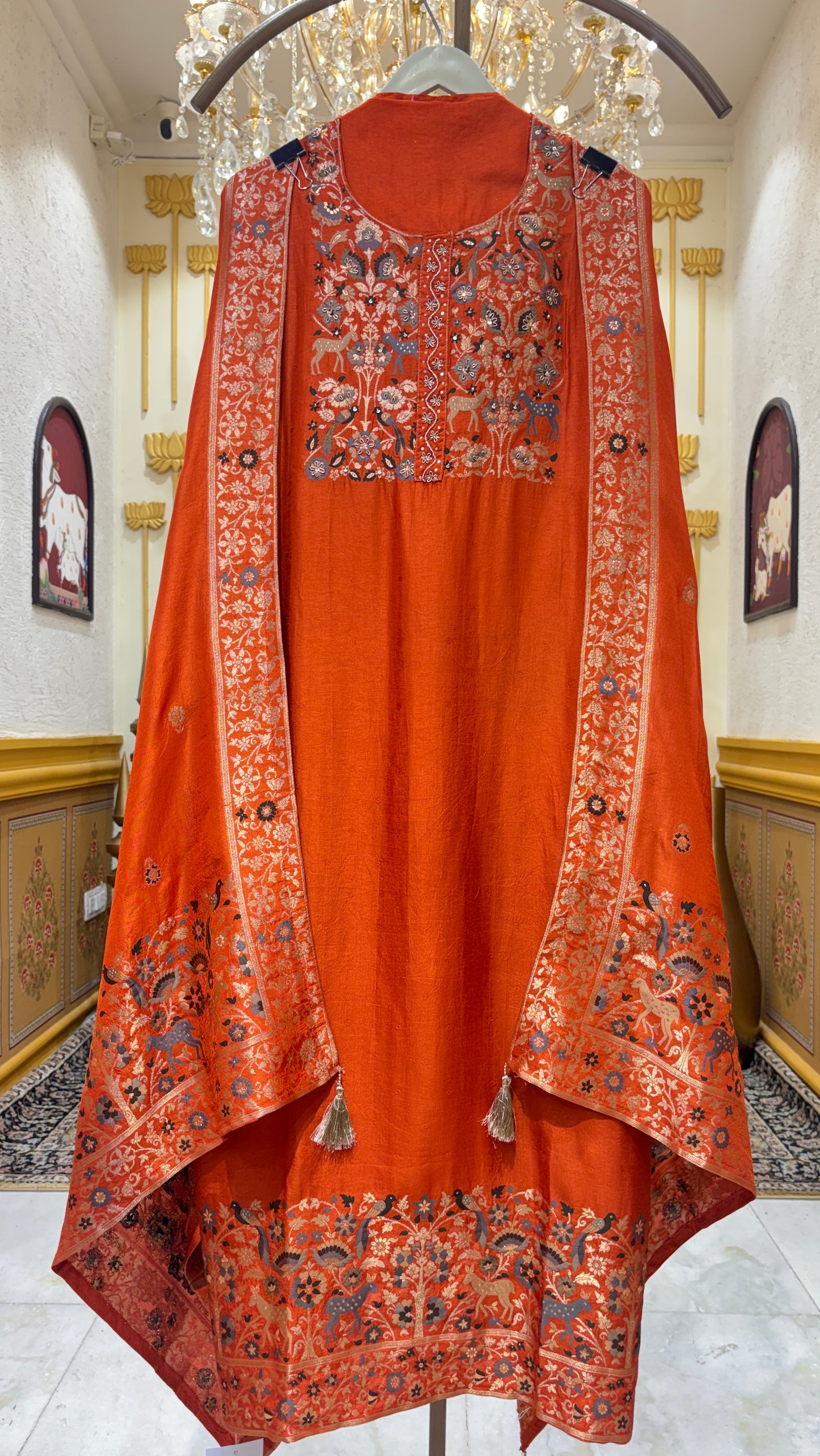 Élara Noor Banarasi Silk Suit