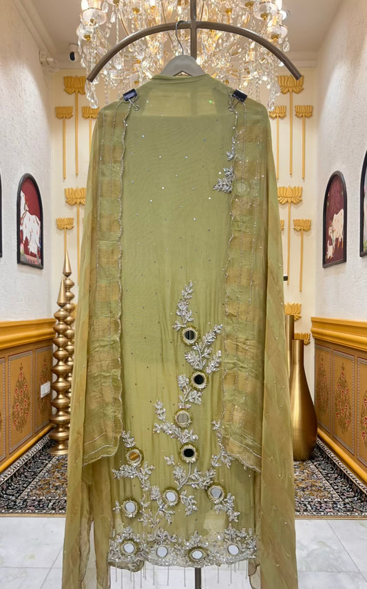 Mehira Banarasi Noor Suit (Green)