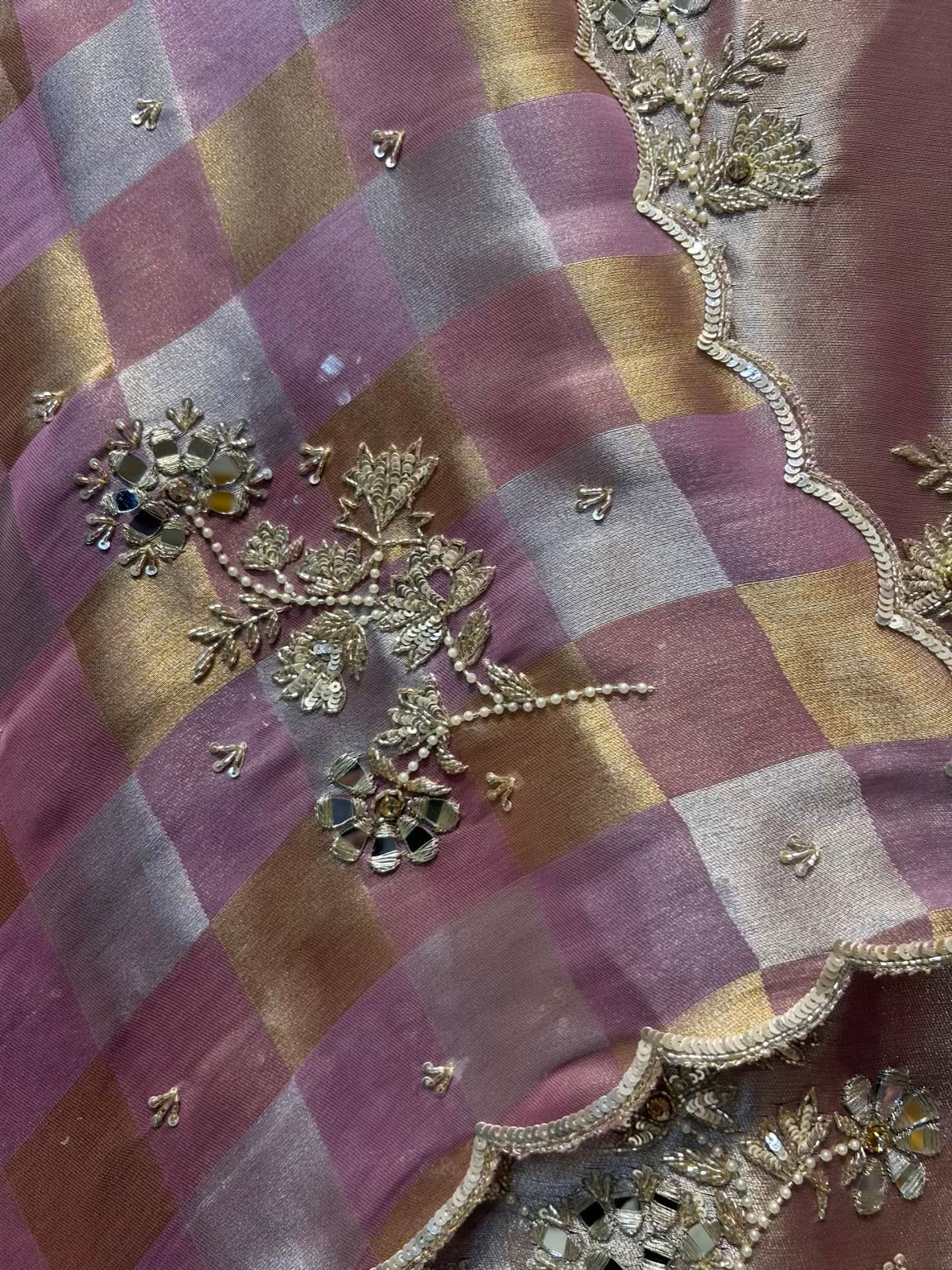 Zehraani Sequin Naqsh Suit (Lavender)