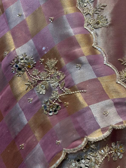 Zehraani Sequin Naqsh Suit (Lavender)