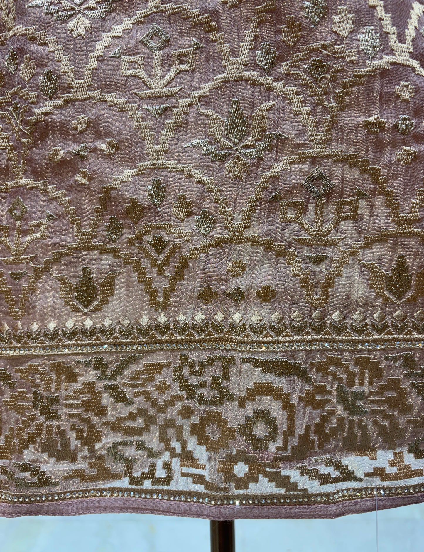 Zareen Zari Tissue Suit