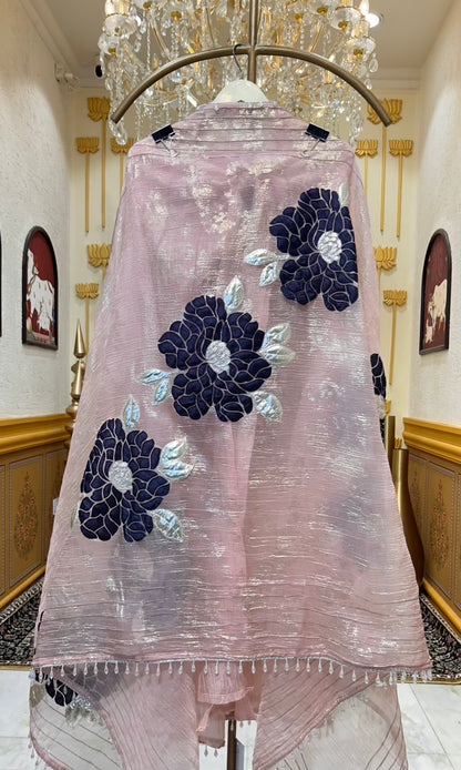 Naqshéa Appliqué Suit (Peach)