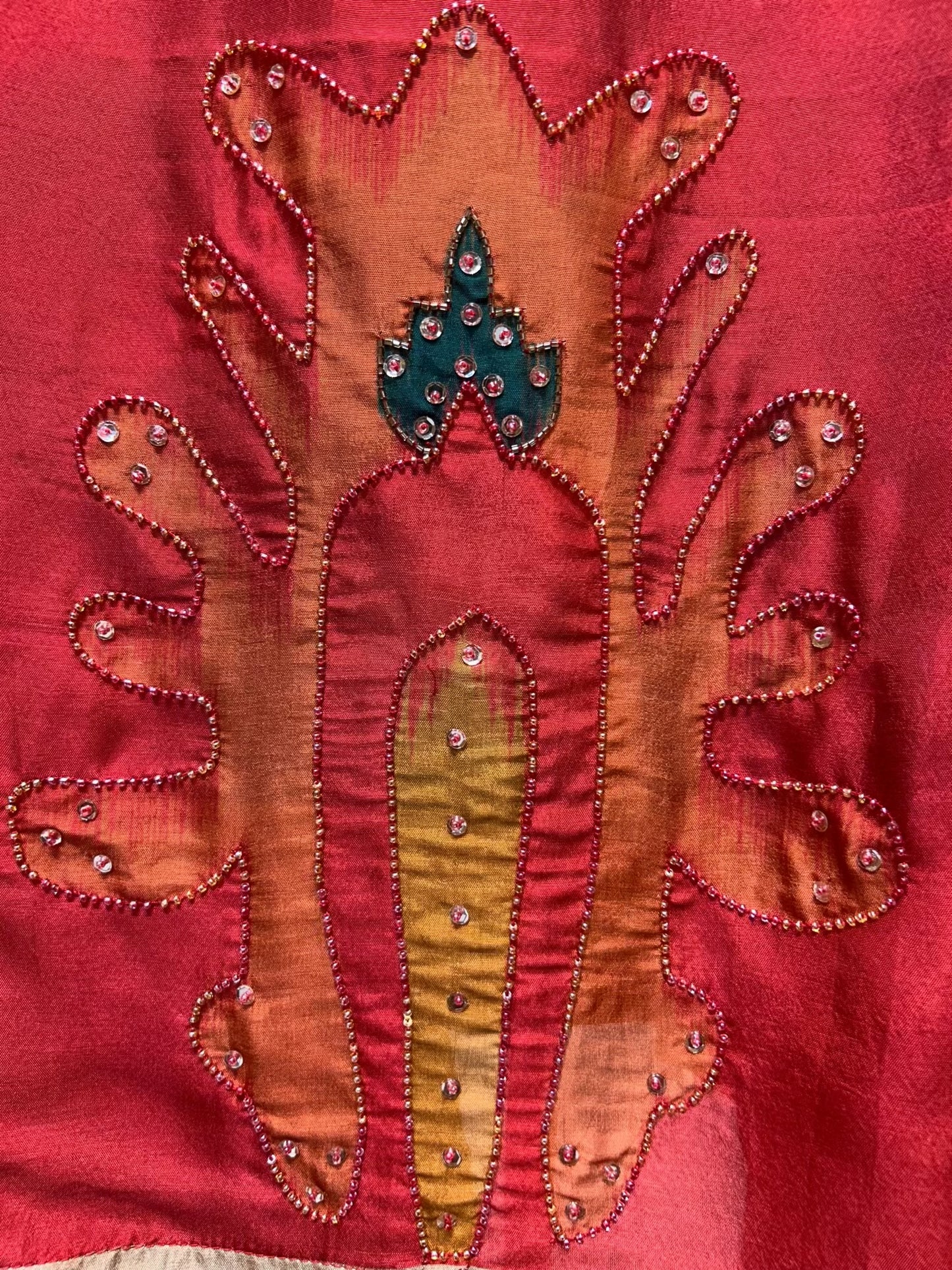 Ravira Patola Pearl Suit (Red)