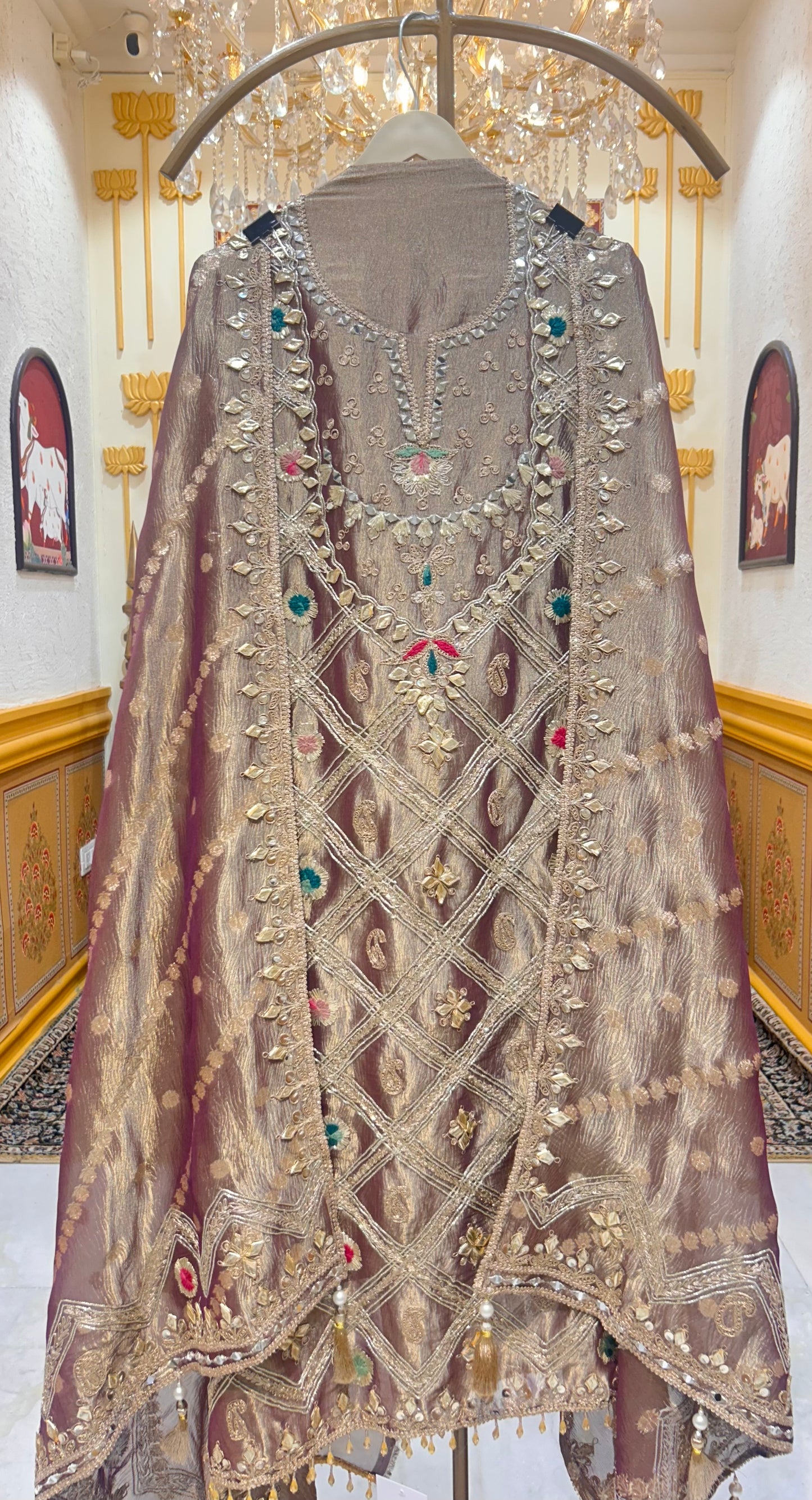 Gulbadan Tissue Suit