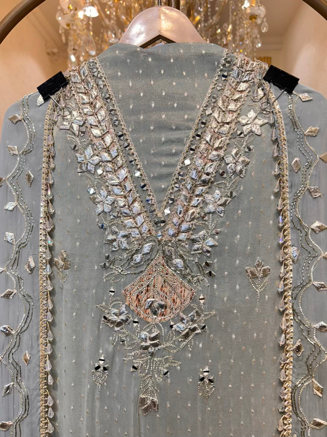 Zarmina Gota Dana Élan Suit (Powder Blue)