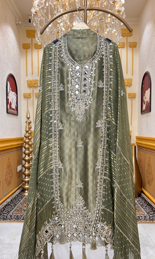Nazneen Shimmer Dori Suit (Green)