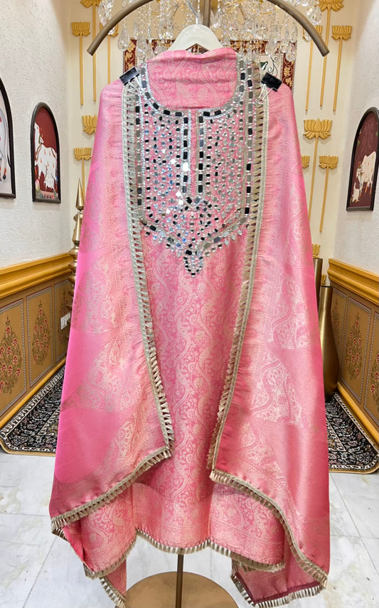 Riyara Kinari Élan Suit (Pink)
