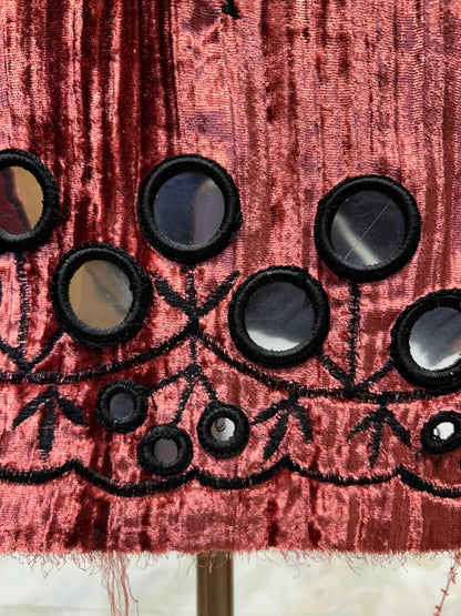 Mehrveen Crush Velvet Royale Suit (Maroon)