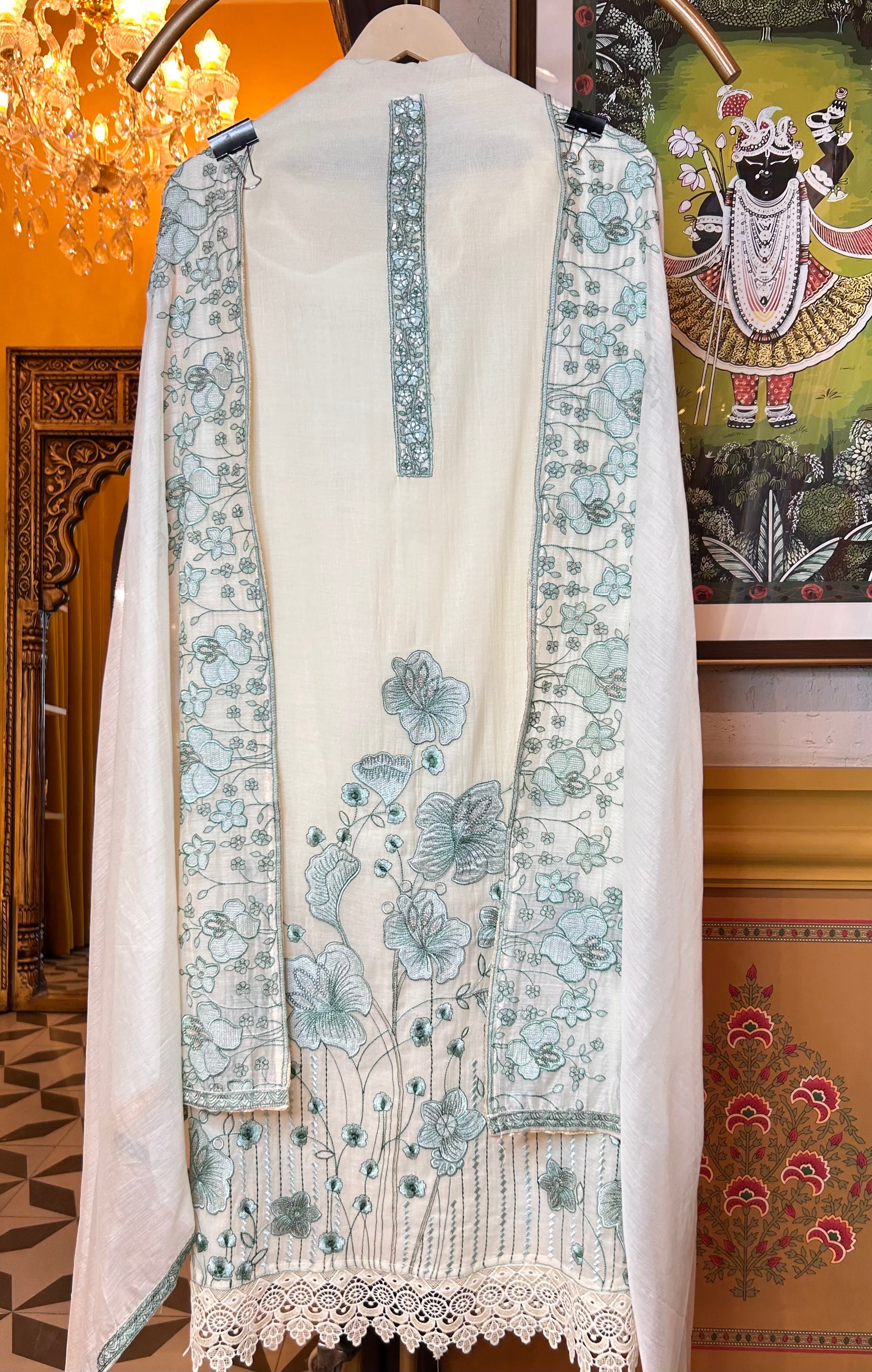 Keya Mul Suit (Ivory)