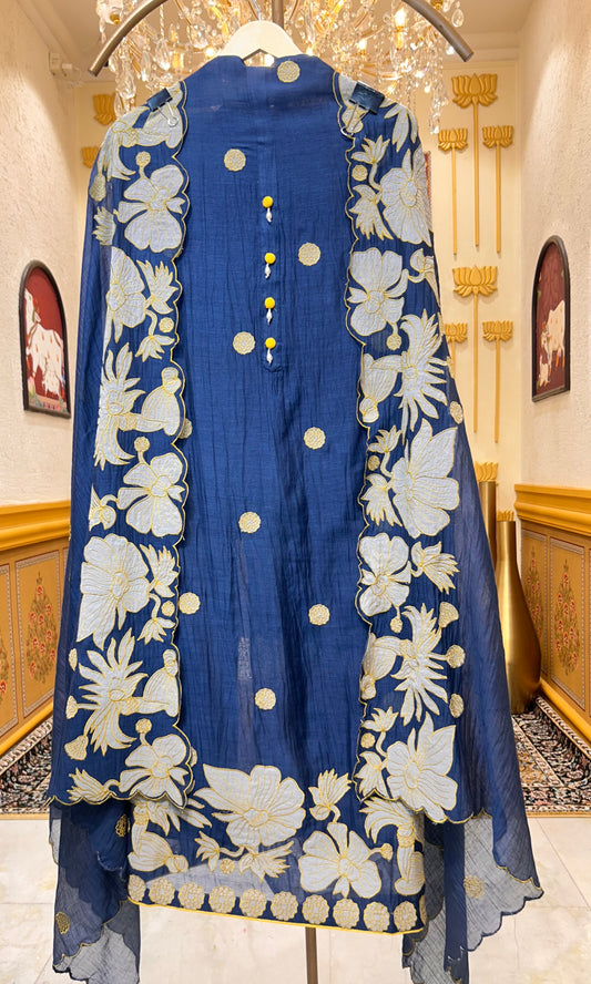 Aarini Appliqué Veil Suit (Navy Blue)