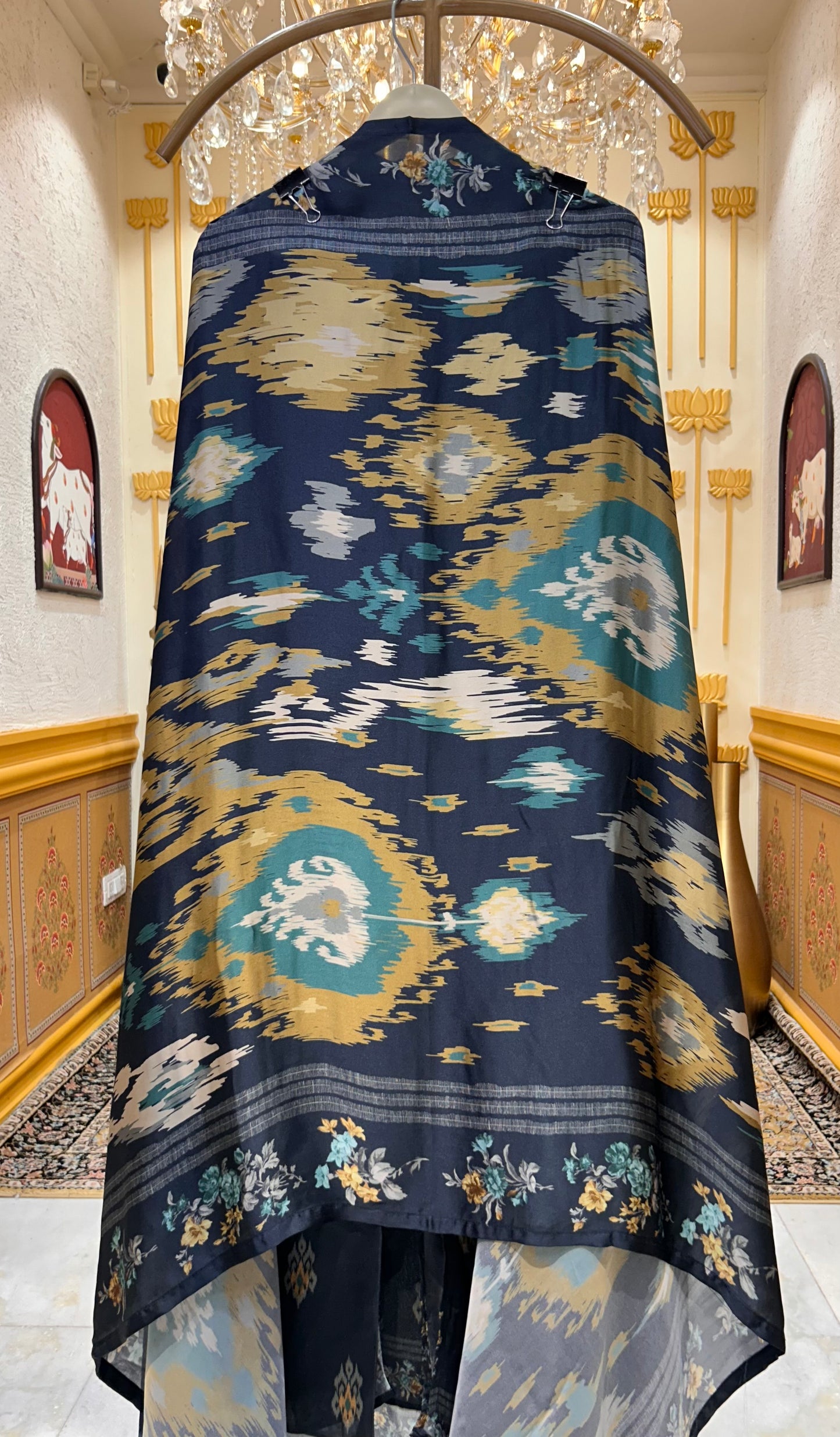 Satiné Pearl Bloom Suit