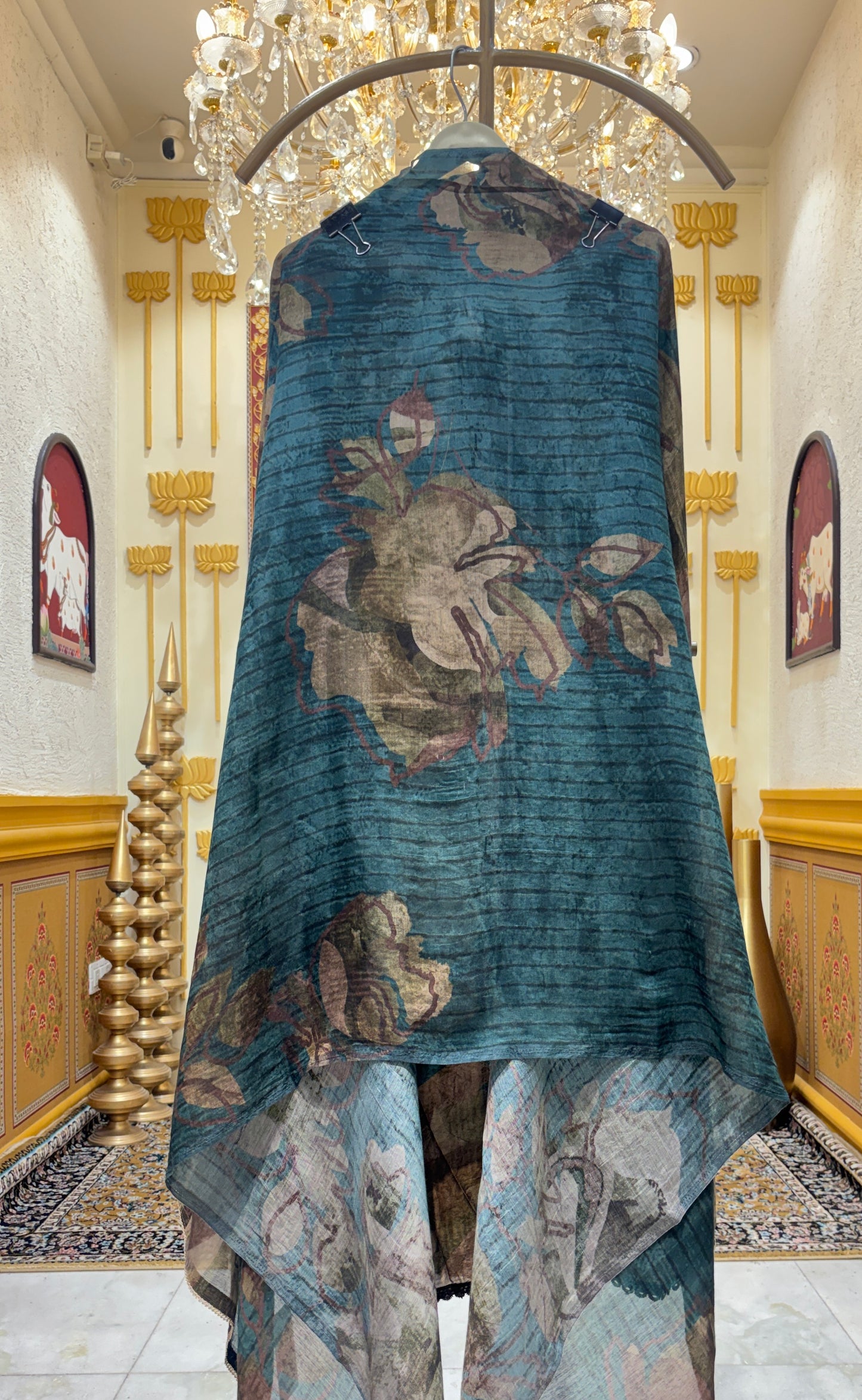 Gulnaaz Printed Muslin Suit