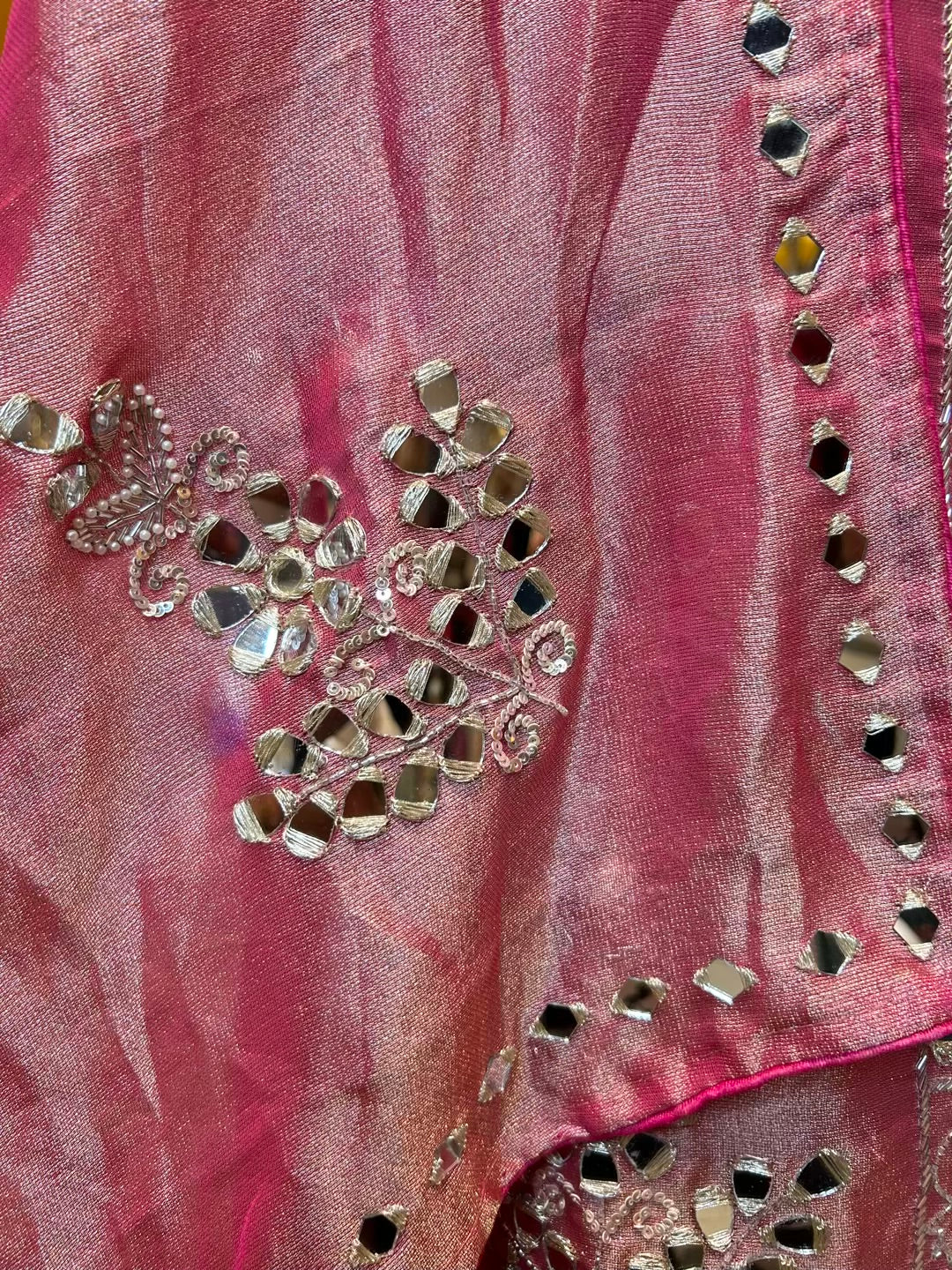 Rimzara Éclat Suit (Pink)