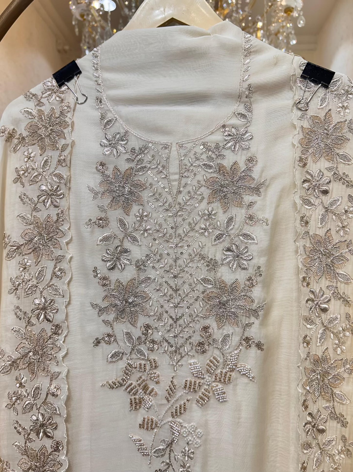 Aavira Mul Chanderi Suit (Ivory)