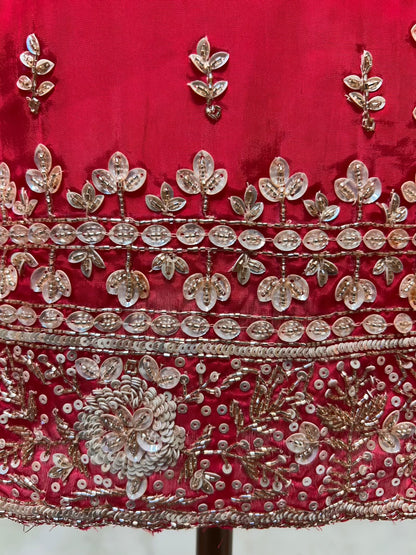 Zareena Karigari Crepe Suit