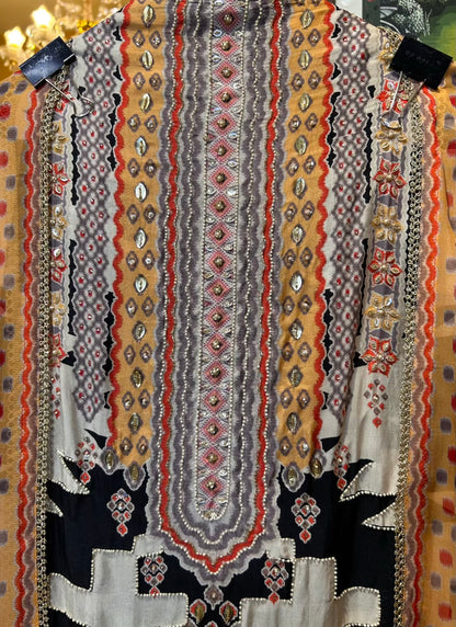 Zarmina Silk Suit (Ivory & Black)