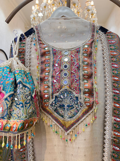 Meher Aaina Suit