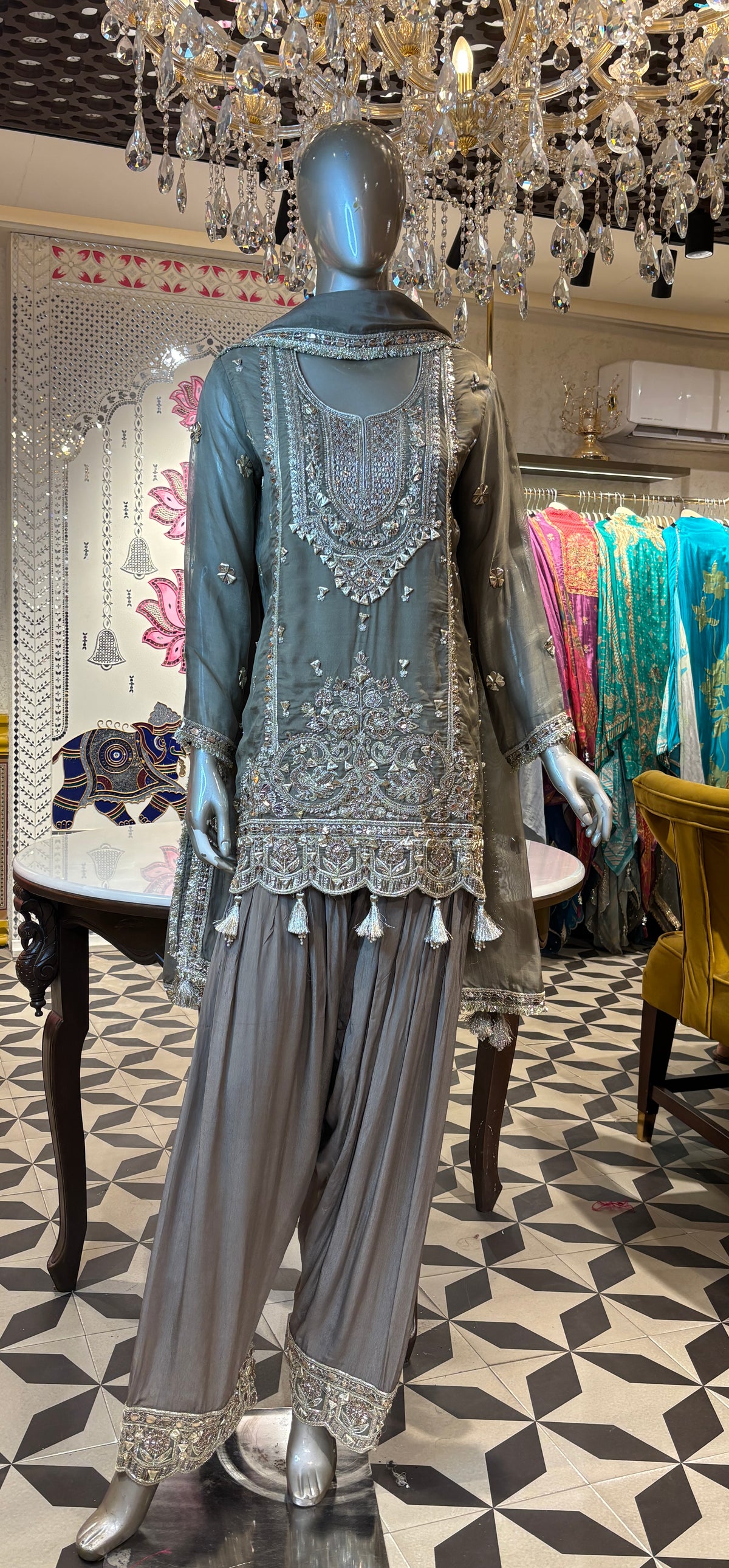 Adaa-e-Khaas Farshi Suit