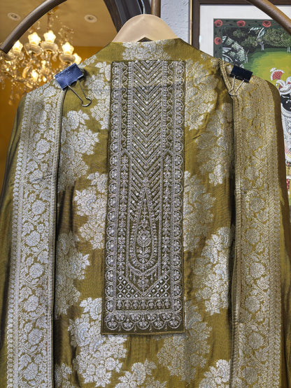 Rajvielle Heritage Banarasi Suit