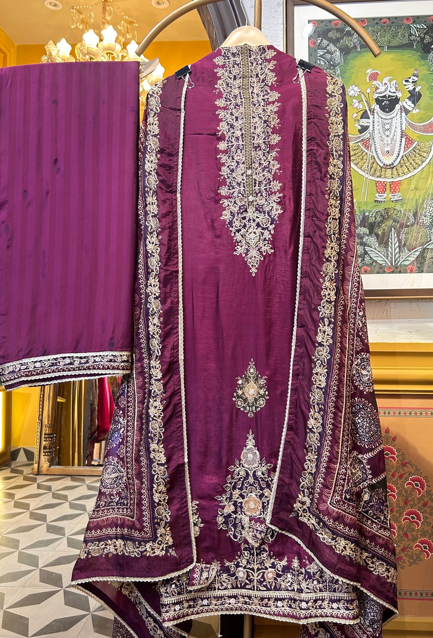 Aurisse Royale Crêpe Suit