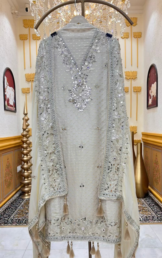 Hunar Sheesha Gota Suit