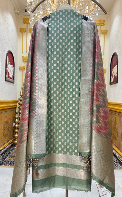 Mehraani Banarasi Suit