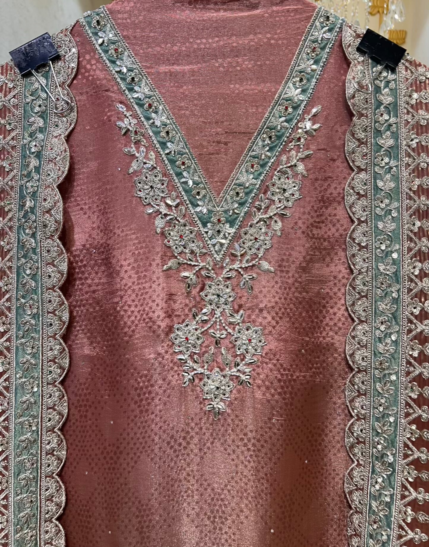 Sarvini Shimmer Bloom Suit (Mauve)