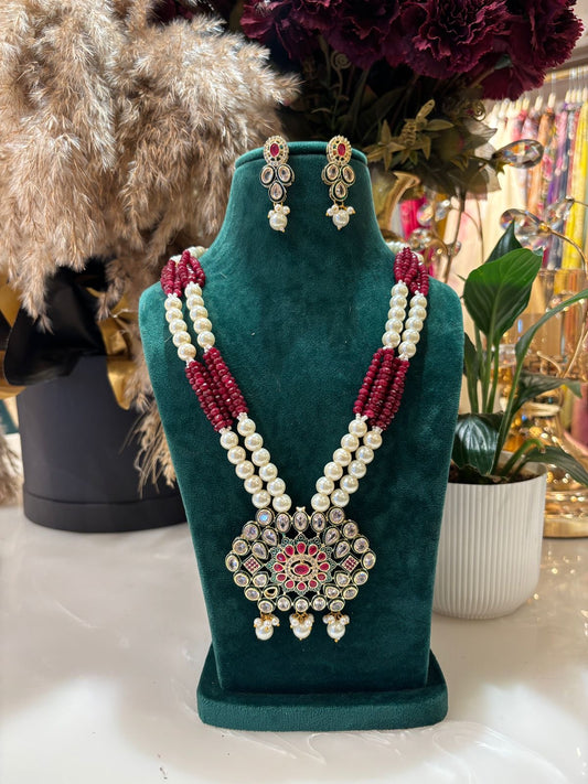 Aarizé Pearl Kundan Set (Red & White)