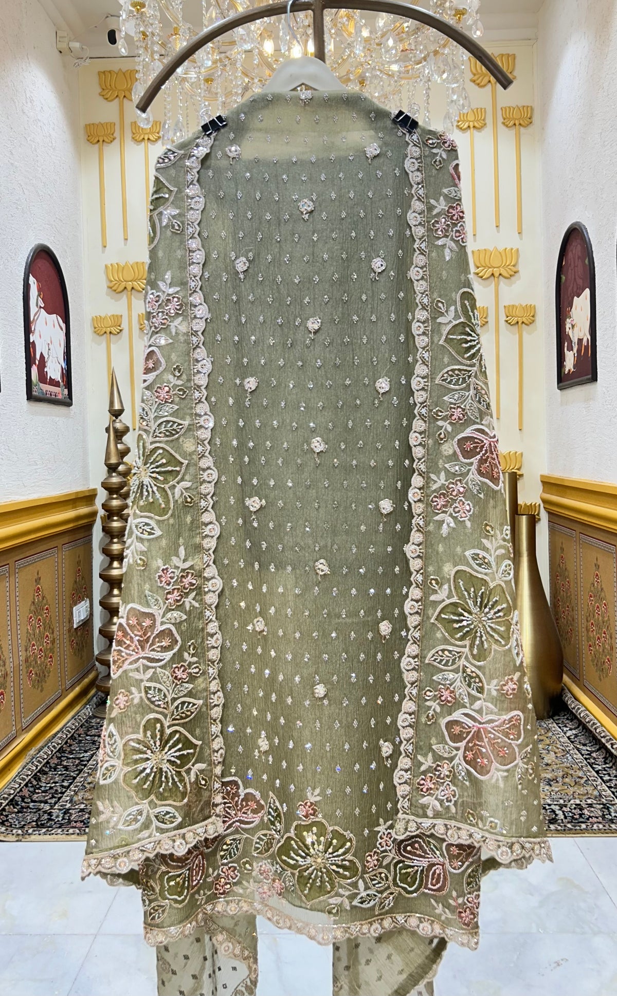 Ruhani Tissue Suit
