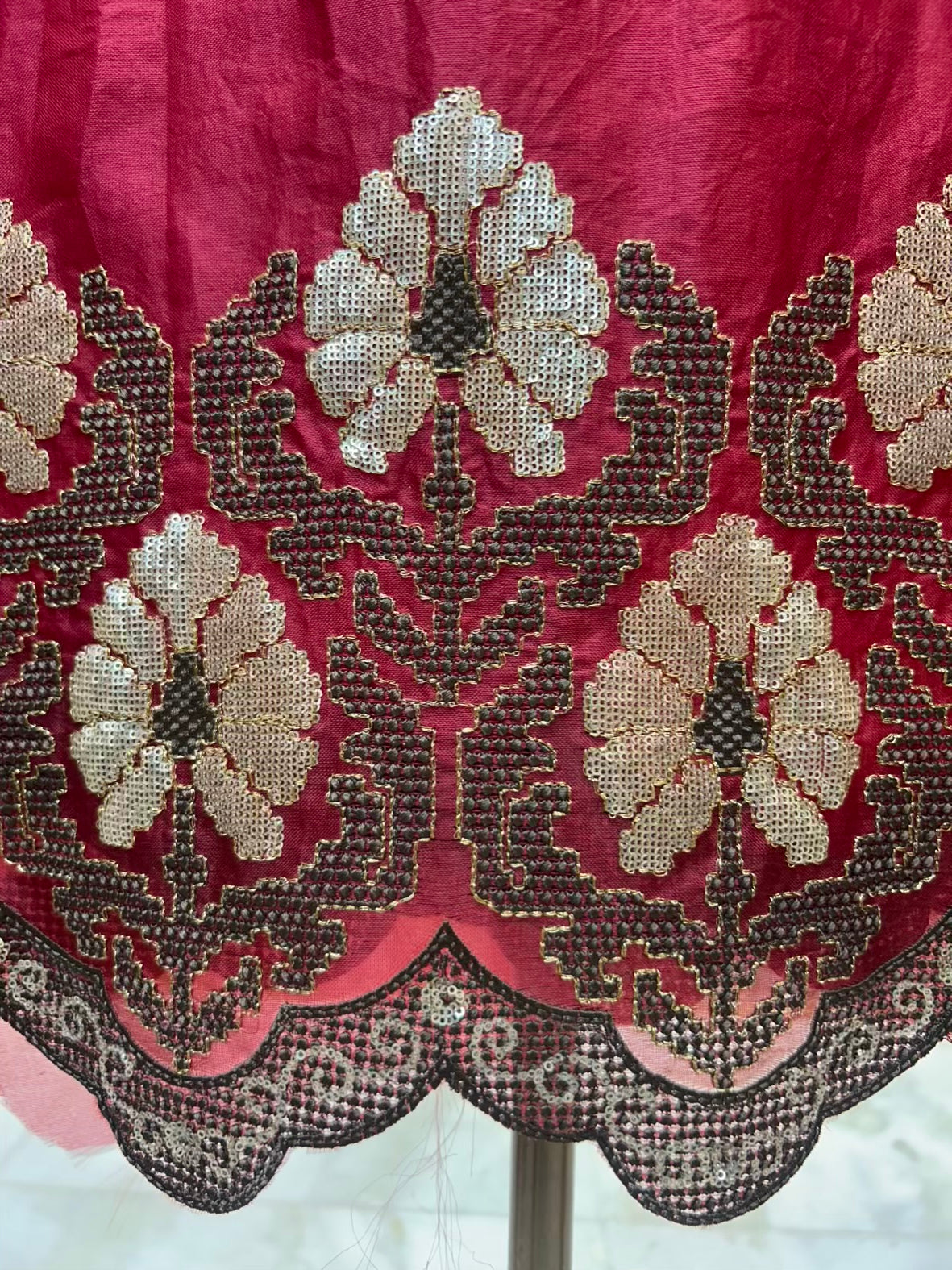 Zareená Éther Suit (Maroon)