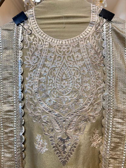 Arezza Veilcraft Suit (Beige)