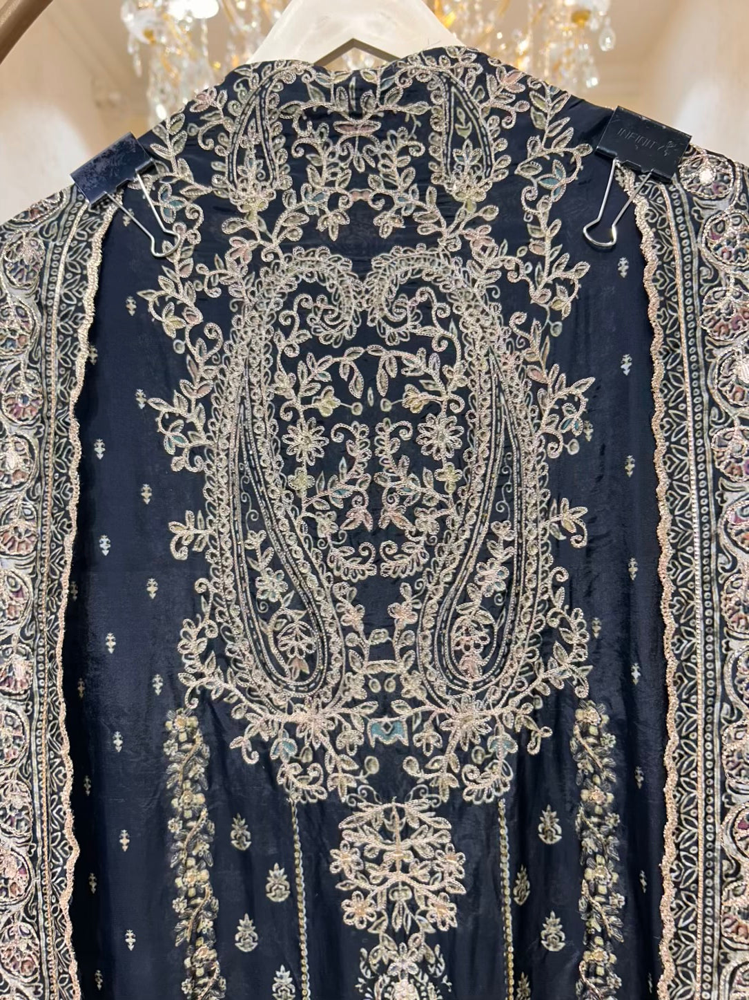 Ishmira Zari Flow Suit (Black)