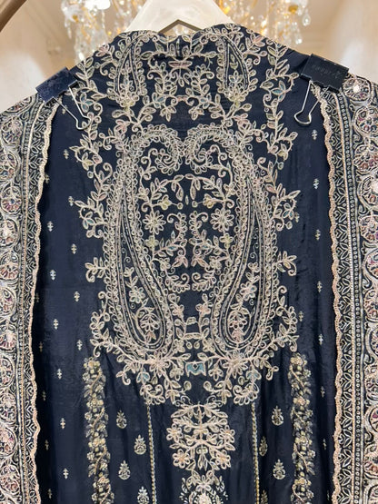 Ishmira Zari Flow Suit (Black)