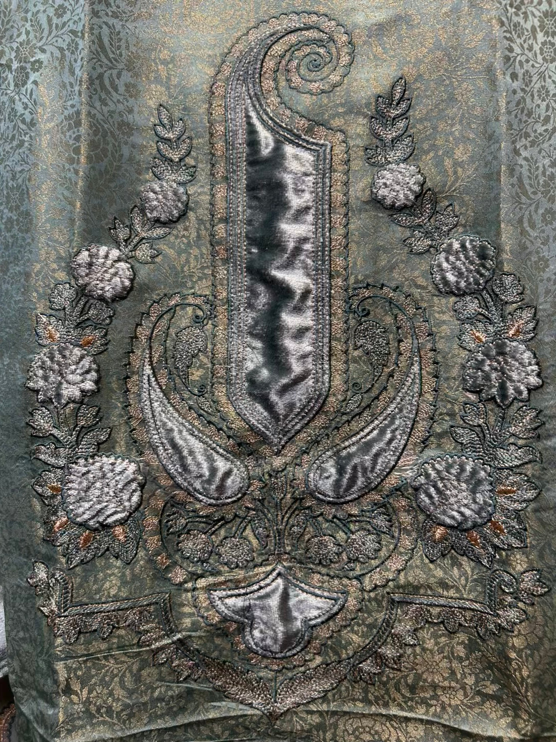 Zarqaa Velvet Suit (Powder Blue)