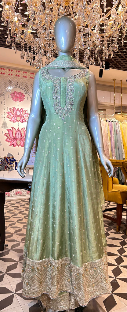 Noor-e-Raaya Anarkali
