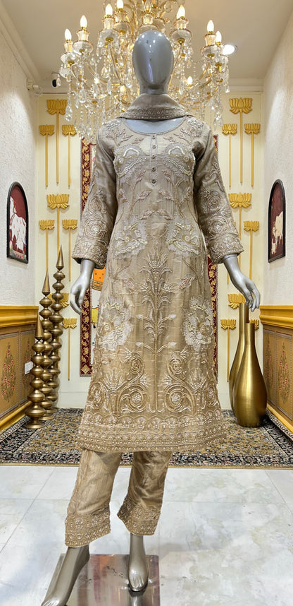 Zariyah Royale Suit