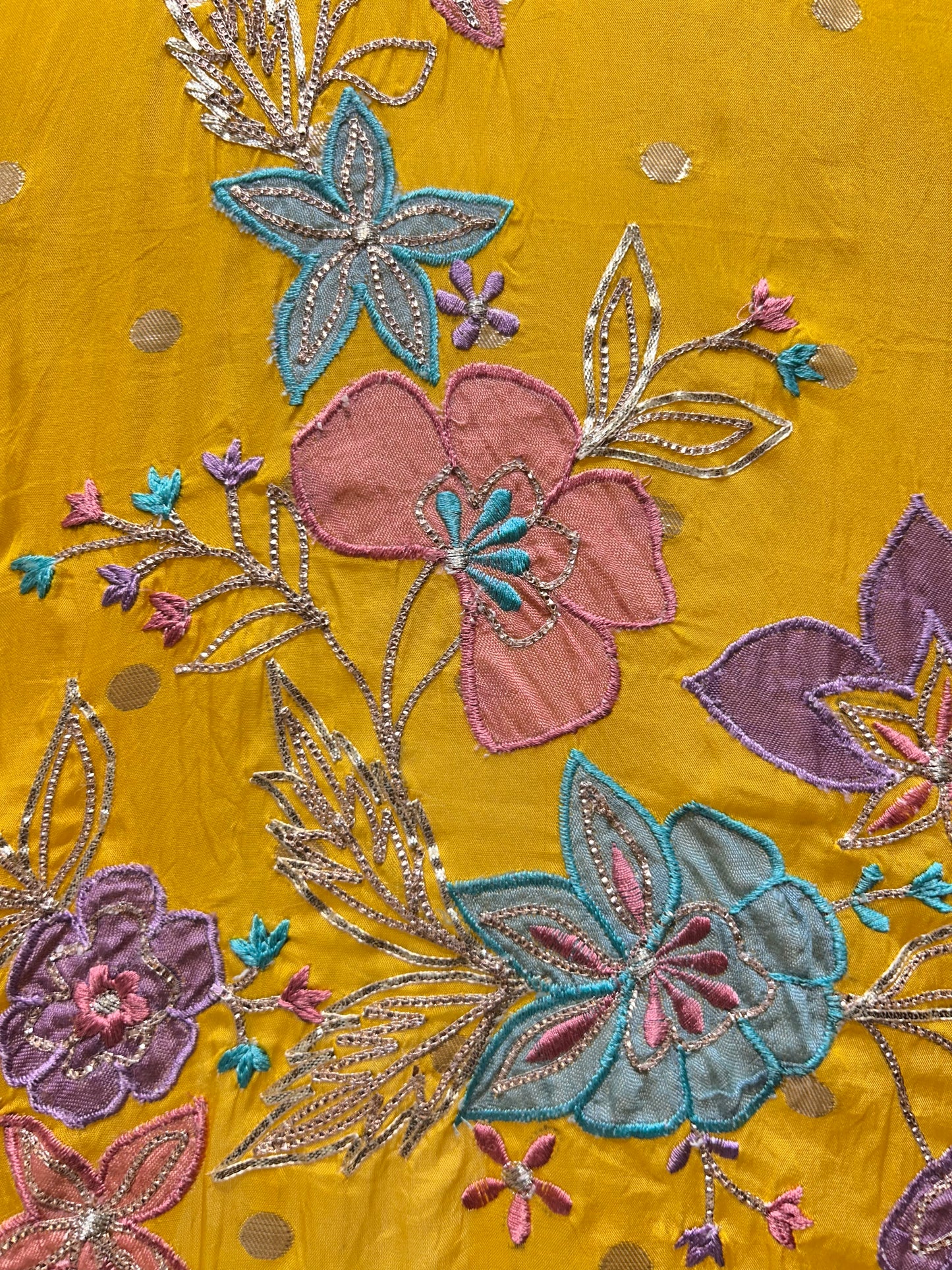 Aaina Gulnaar Suit