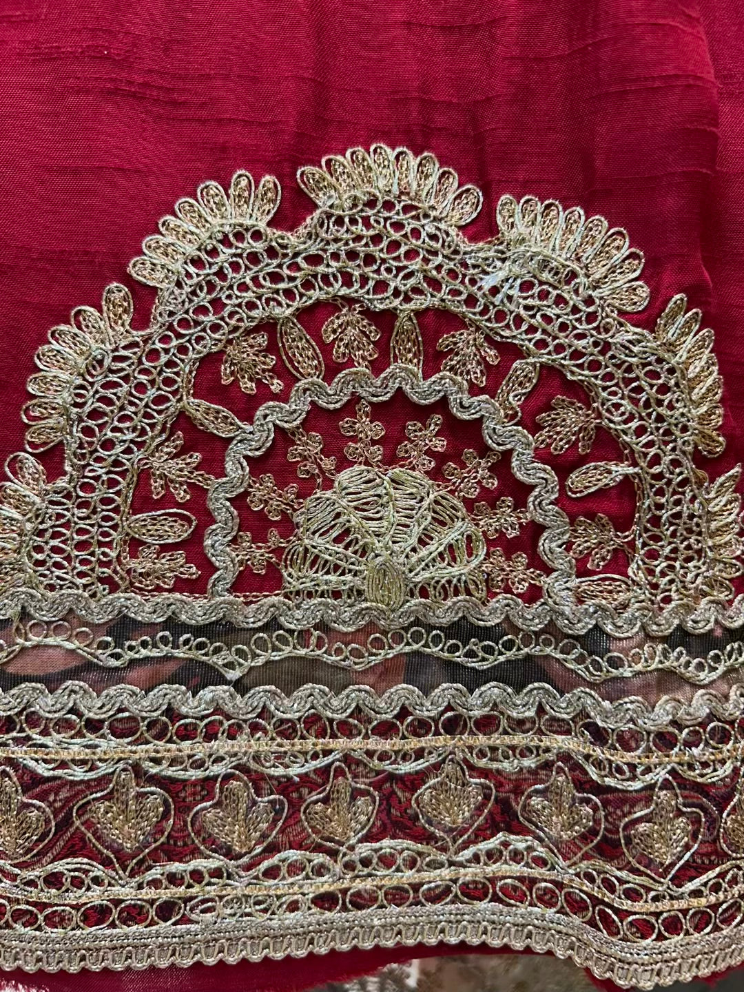 Zaylira Dori Gul Suit (Maroon)