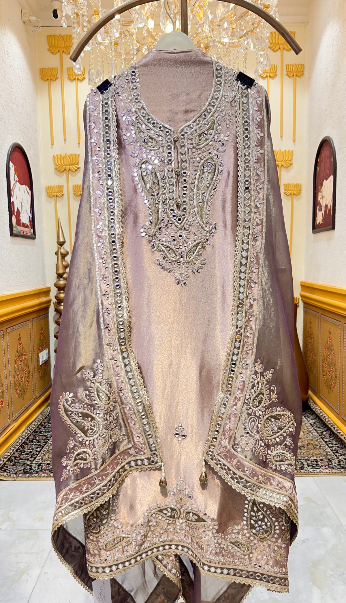 Surkhab Tissue Suit