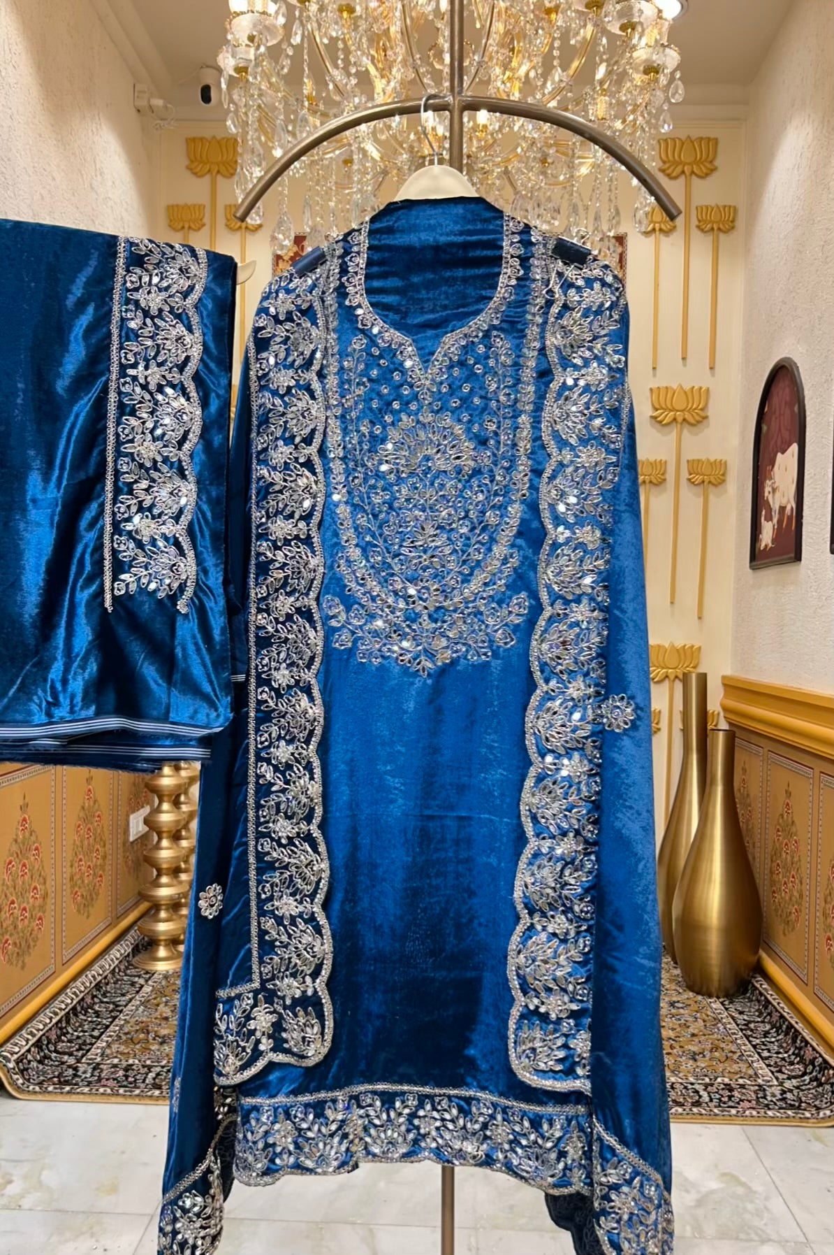 Ruhnaz Velvet Taj Suit (Blue)