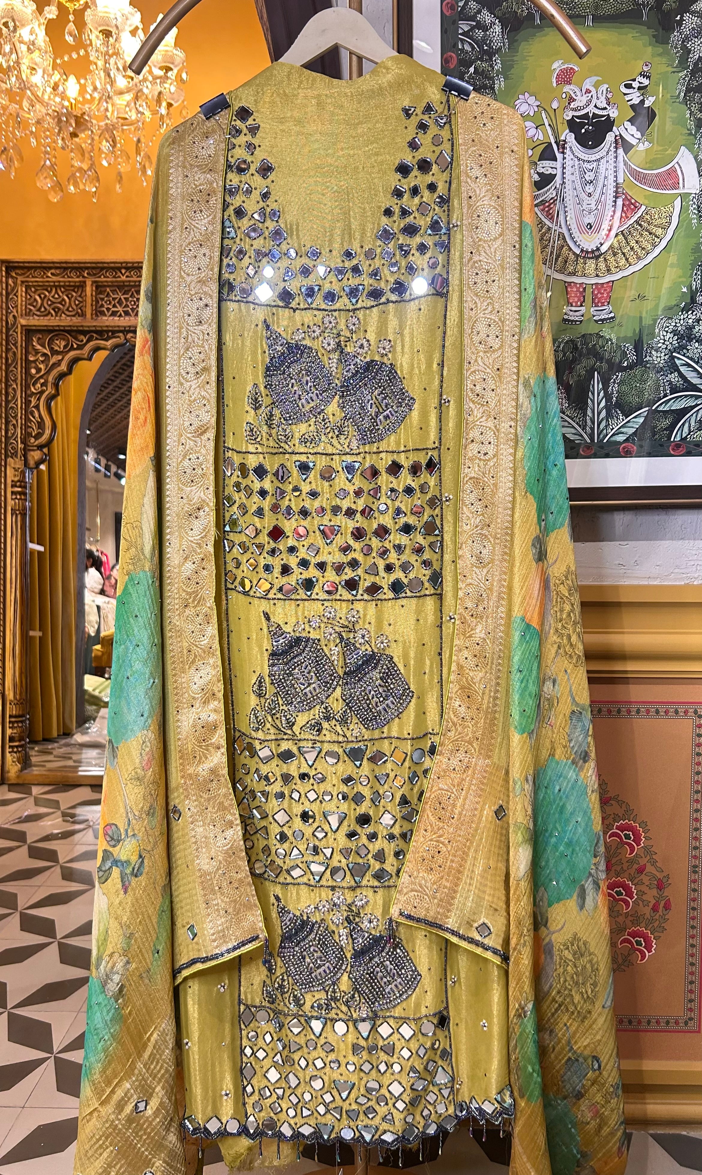 Aaina Saaz (Yellow)