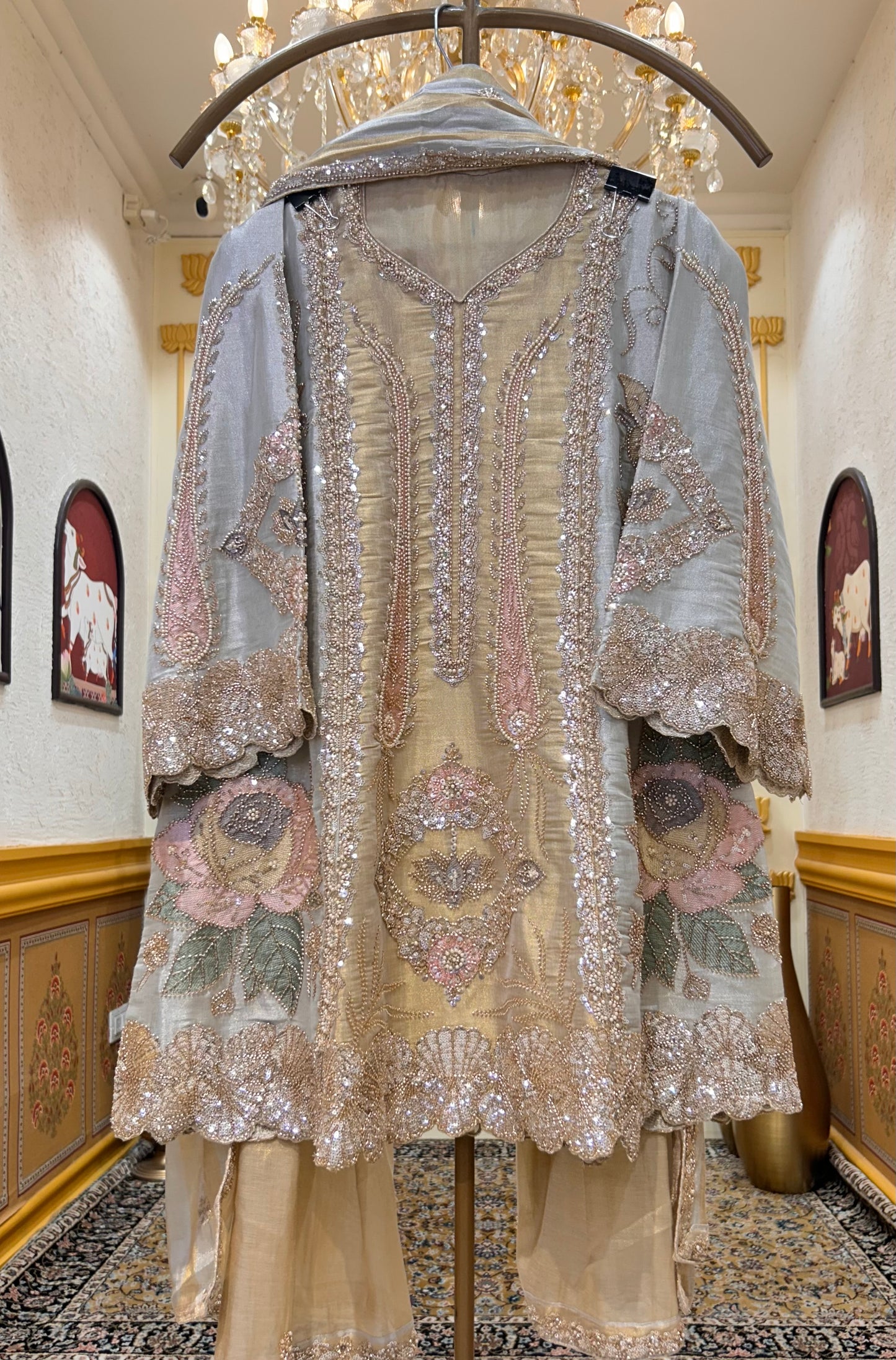 Aurelia Noor Anarkali Set