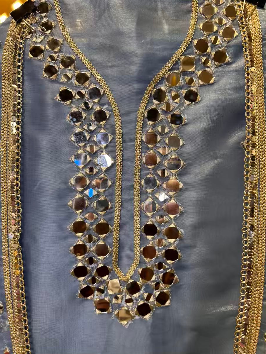 Sajda-e-Noor (Blue)
