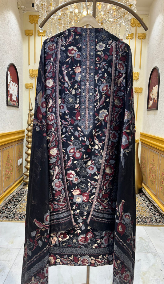 Kairavi Jamdhani Suit