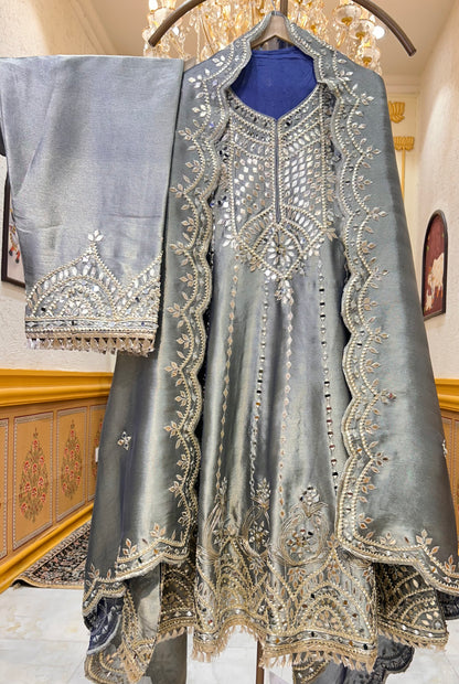 Kanchana Royale Suit